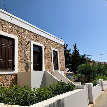 Villa Miranda Chalki Town Bagian luar foto