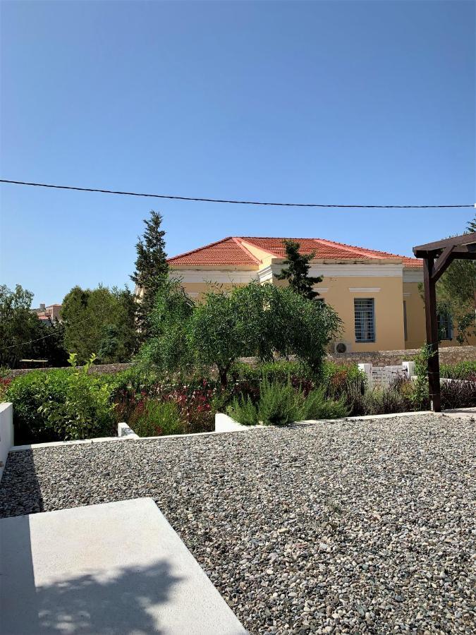 Villa Miranda Chalki Town Bagian luar foto