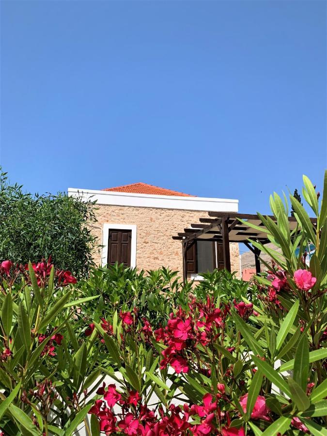Villa Miranda Chalki Town Bagian luar foto