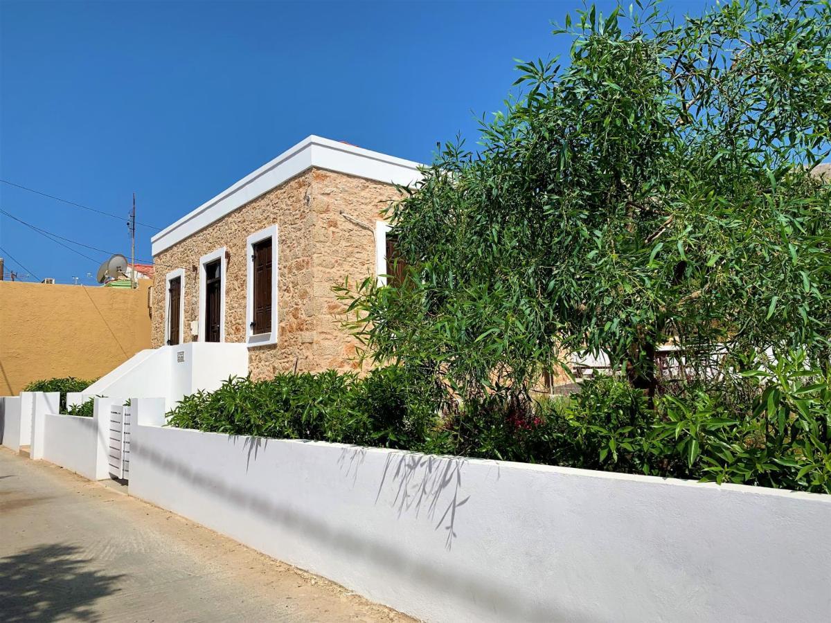 Villa Miranda Chalki Town Bagian luar foto