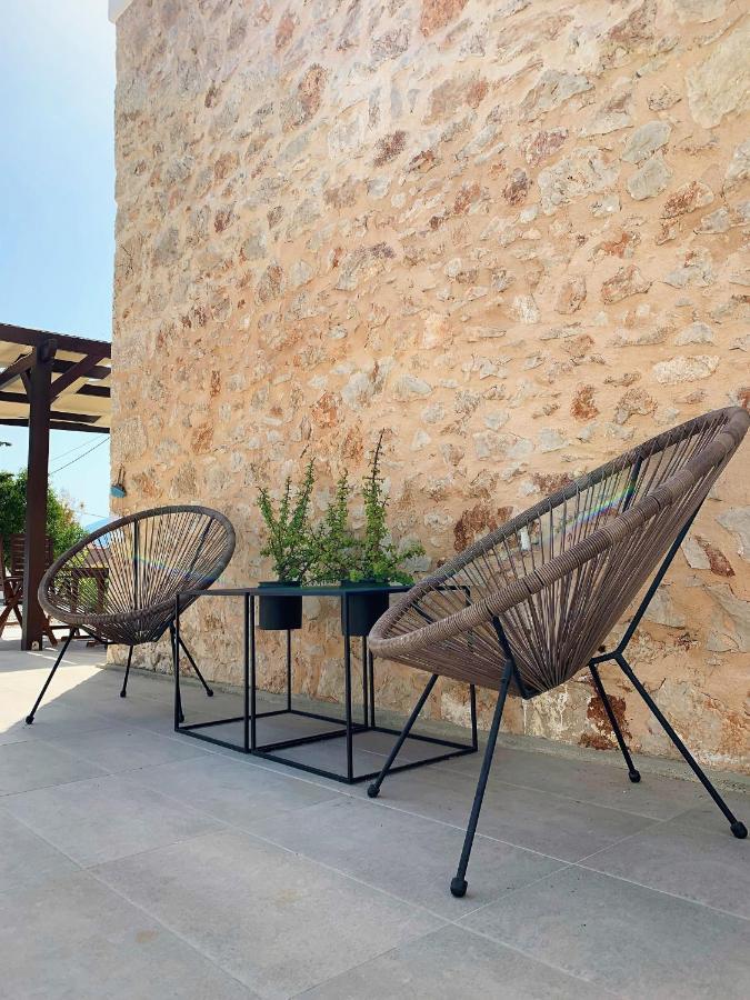 Villa Miranda Chalki Town Bagian luar foto
