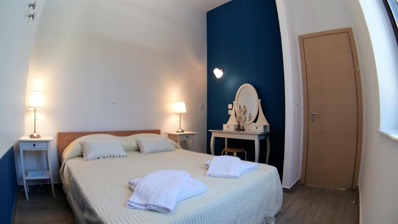 Villa Miranda Chalki Town Bagian luar foto